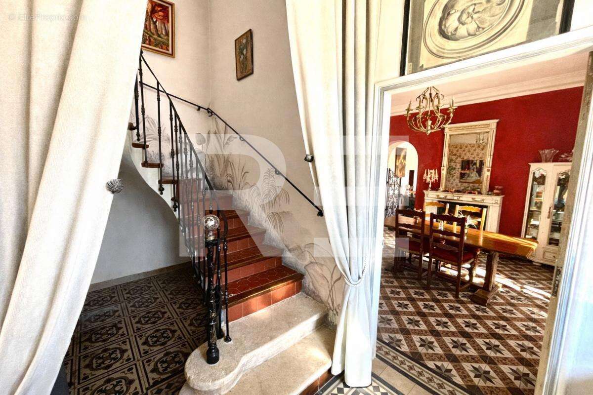 Maison de maître de 271m2 au pied du mont ventoux - photo 6