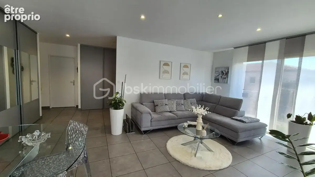 A vendre villa trois faces recente de 82m² sur terrain de 286m² a elne - en plain pied - deux chambres - garage - aucun travaux  - photo 10