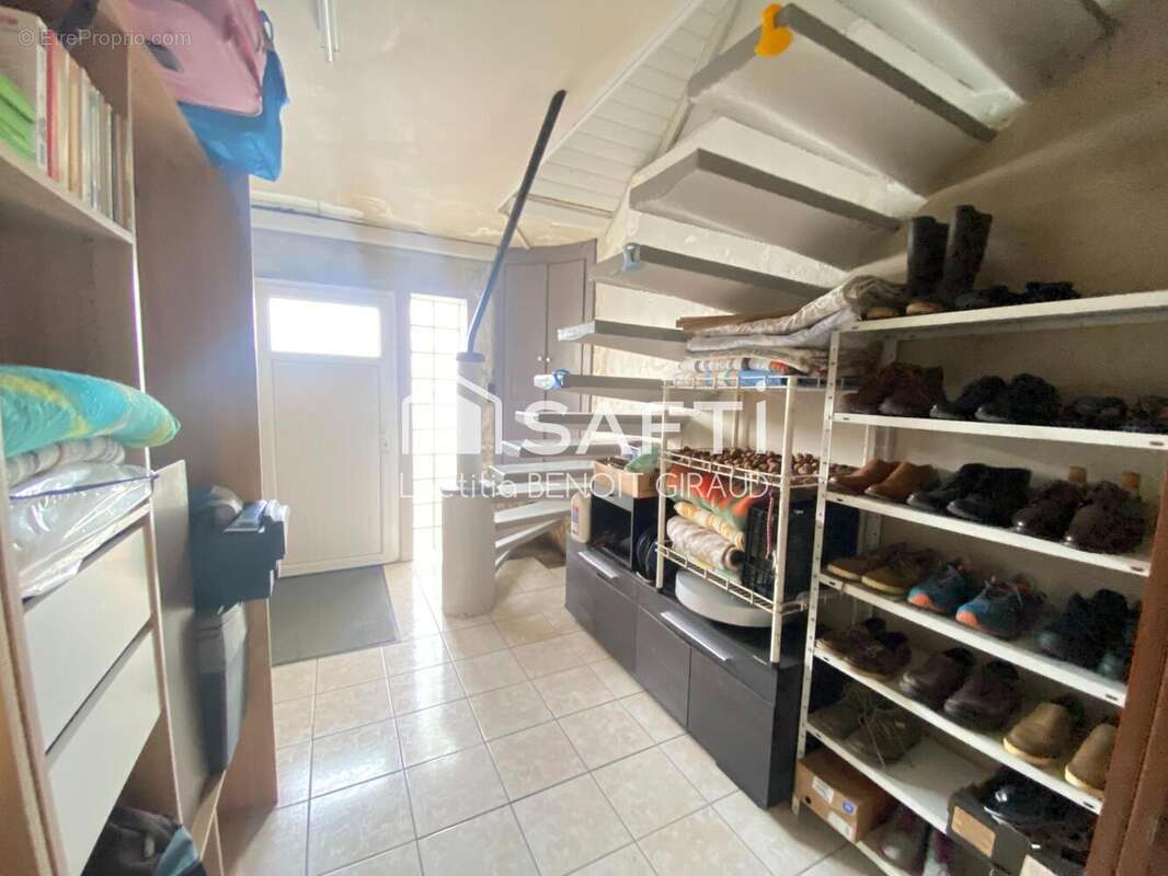Maison 159 m² à Saintes  - photo 9