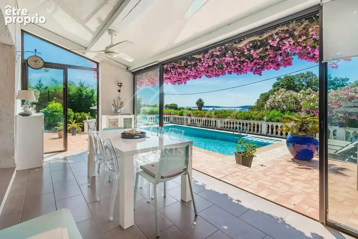 Villa provençale – Domaine recherché de Beauvallon - photo 4