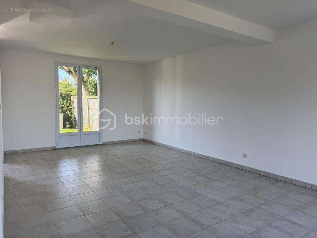 Maison familiale de 100 m2 sans travaux - 3 chambres - Jardin - Proche gare à Fitz-James (60) - photo 2