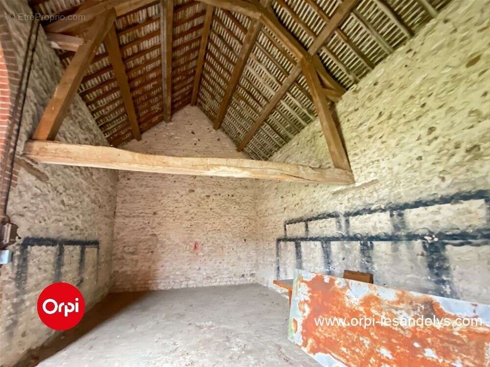 Maison à COURCELLES-SUR-SEINE