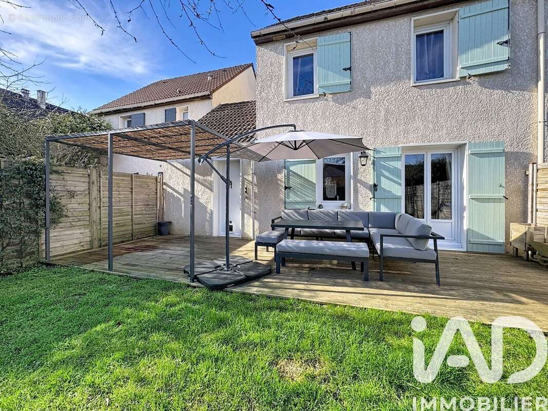 Photo 5 - Maison à VERT-SAINT-DENIS