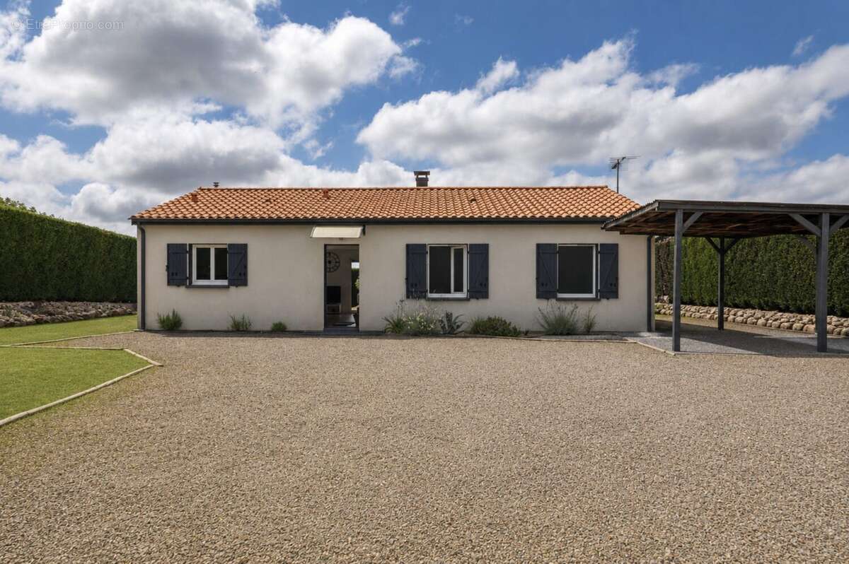 Maison à PUGNAC
