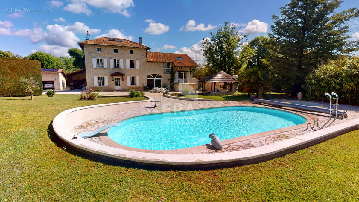 Maison à LAGNIEU