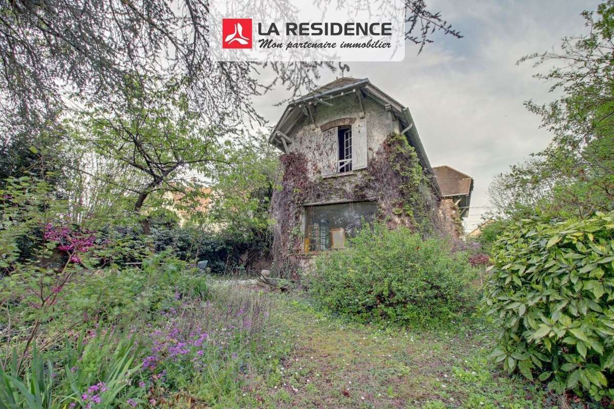 Maison à LES MUREAUX