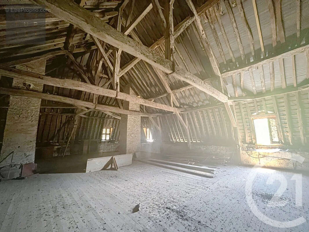 Maison 175 m² à Bertignolles  - photo 8