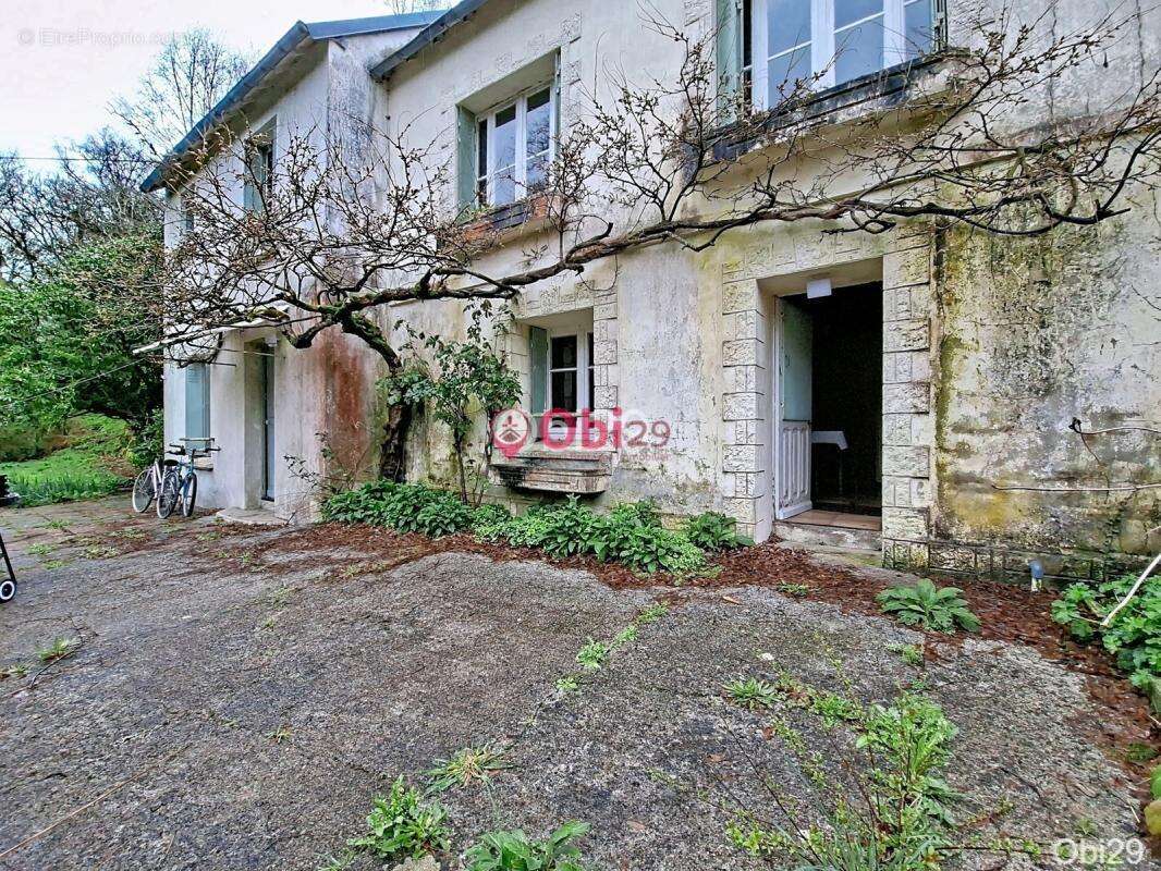 Maison à SAINT-GOAZEC