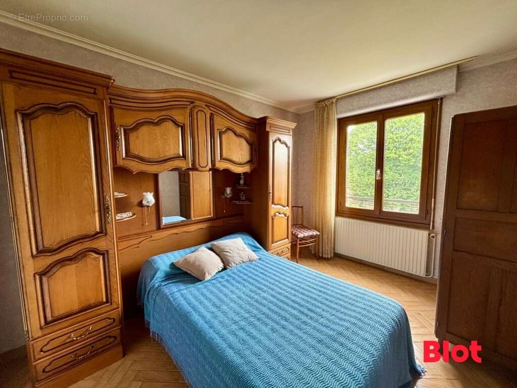 Maison à CHARTRES-DE-BRETAGNE