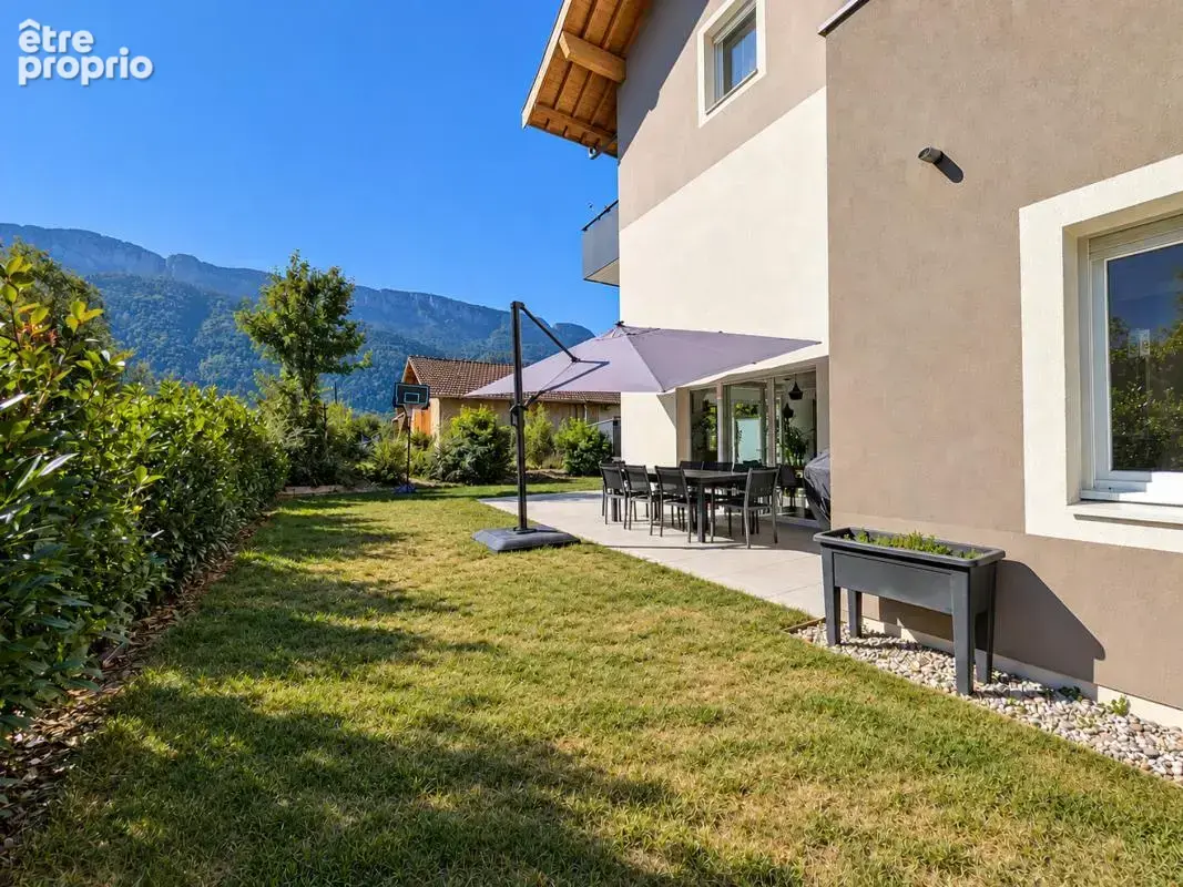 Appartement à DOUSSARD