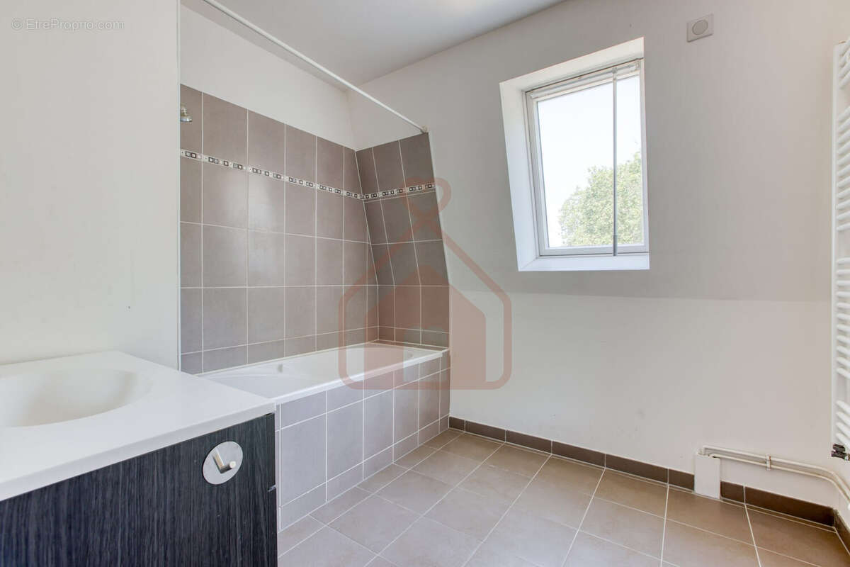 Appartement à LE KREMLIN-BICETRE