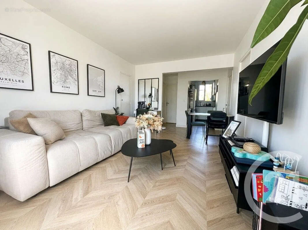 Appartement à SAINT-MAUR-DES-FOSSES