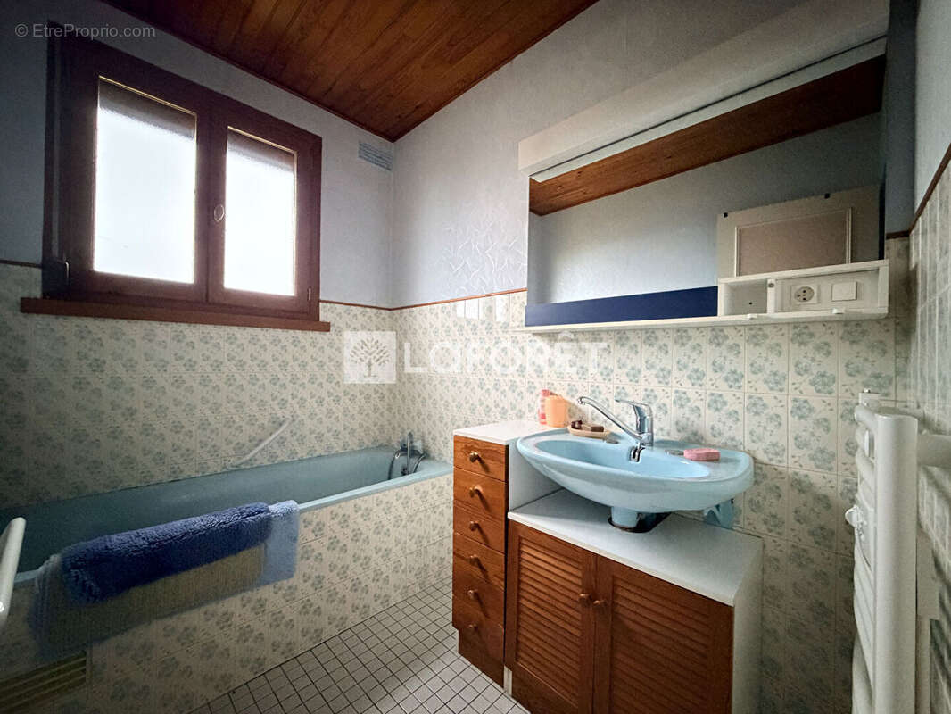 Maison à SAINTE-MENEHOULD