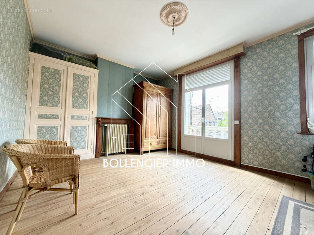 Maison à HAZEBROUCK