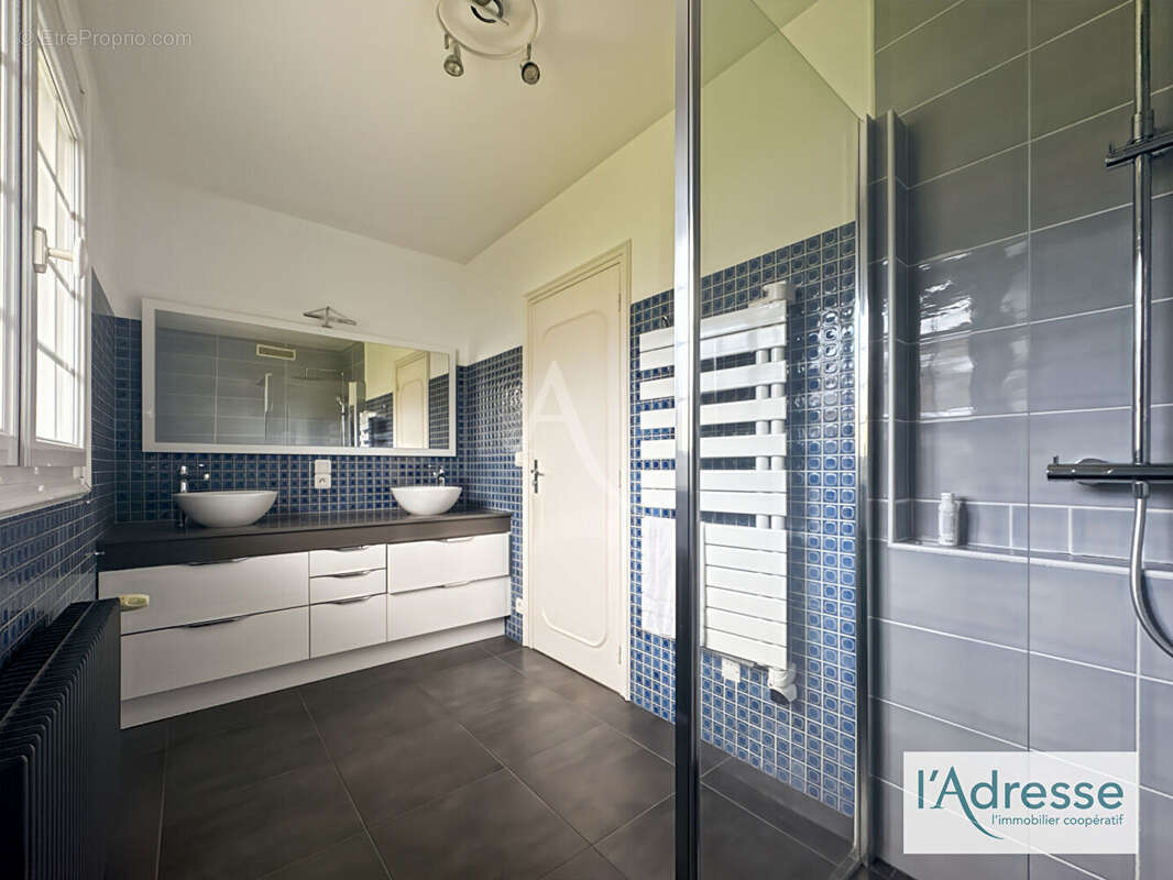 Maison à FLEURY-SUR-ANDELLE