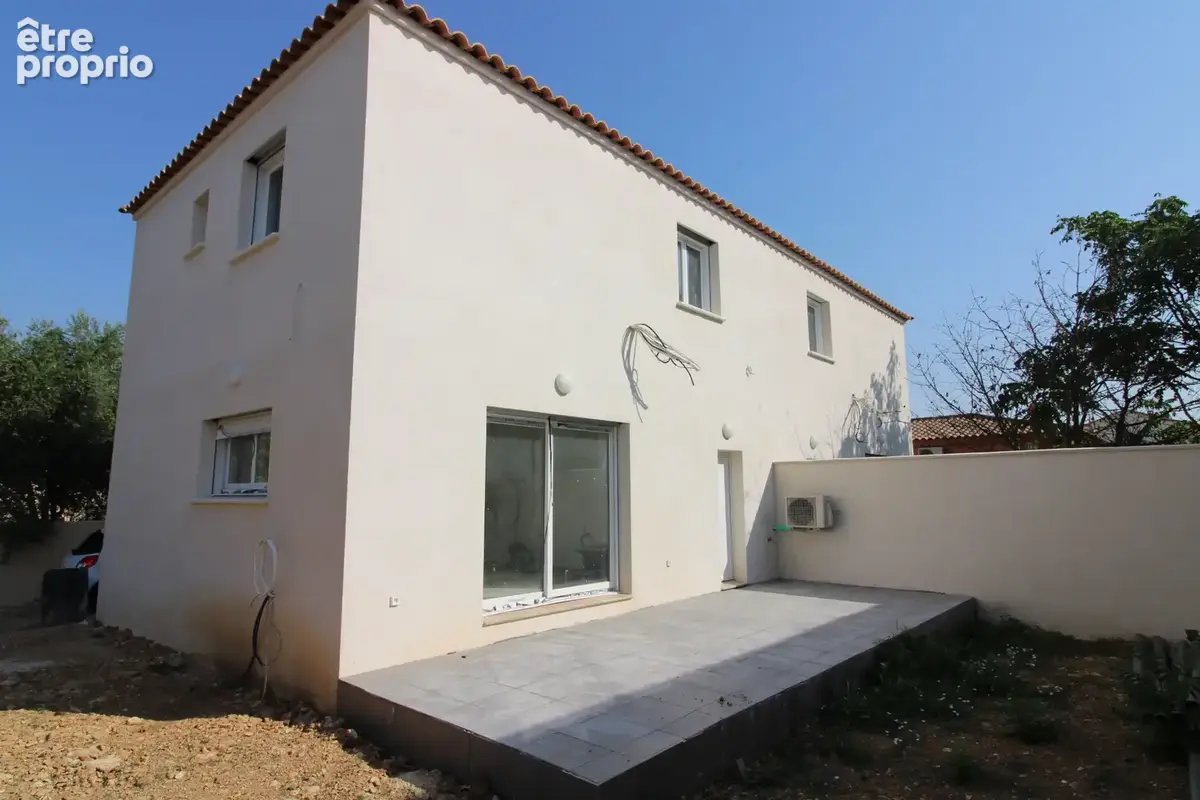 Maison à MILHAUD