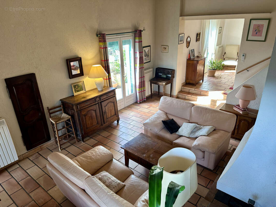 Maison à CHARLY