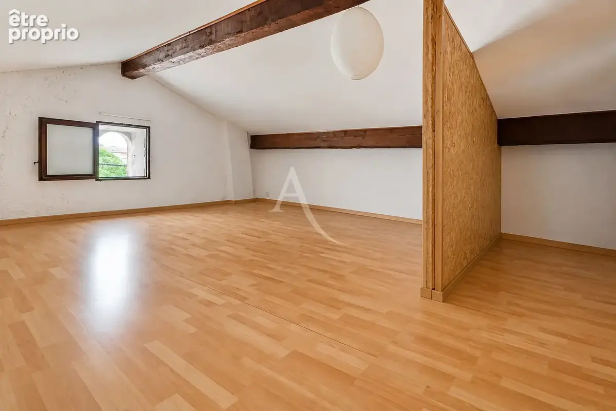 Beau T4 rénové en maison de ville au calme, véranda et balcon ! - photo 12