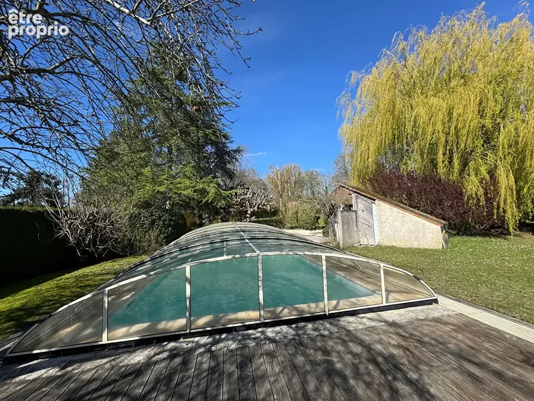 Maison d'Architecte des années 70 avec bel environnement et piscine Autouillet  8 pièces 206 m2 - photo 3