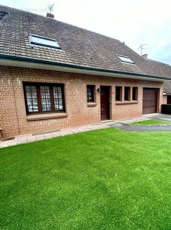 Photo 1 - Maison à HAZEBROUCK