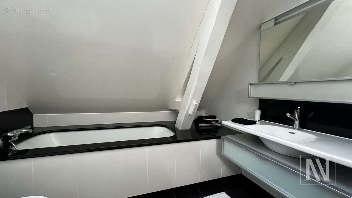 Autre à SAINTE-SAVINE