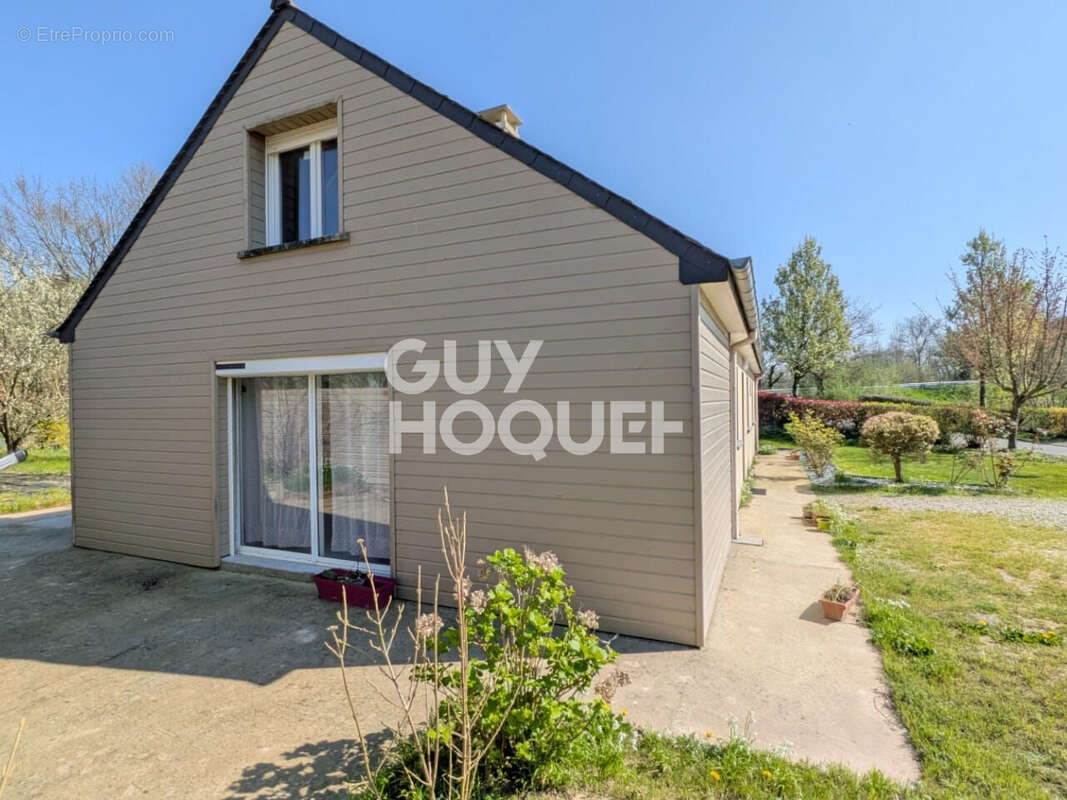 Maison à PLOUER-SUR-RANCE