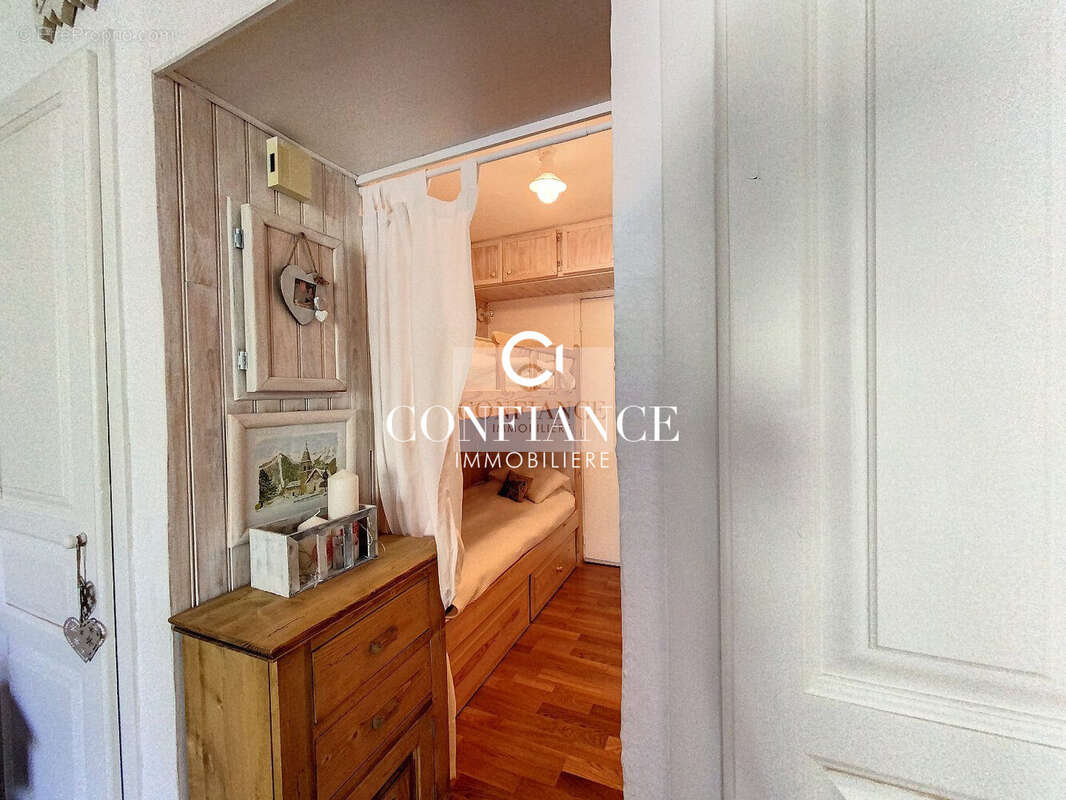 Appartement 31 m² à Saint-Etienne-De-Tinee  - photo 7