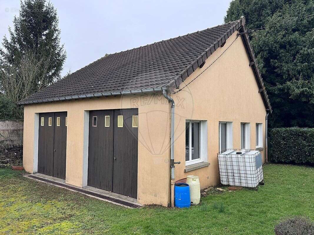 Maison à PREMERY