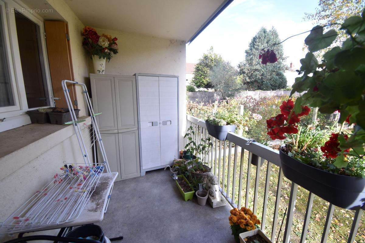 Appartement à COSNE-COURS-SUR-LOIRE