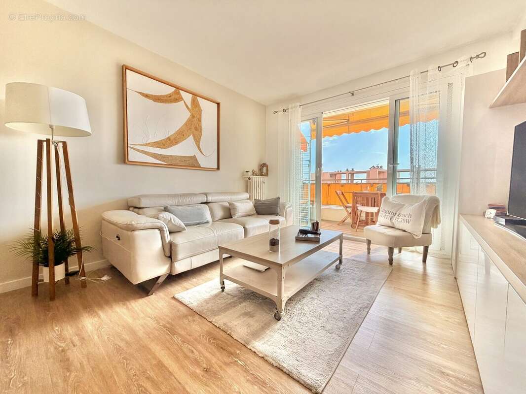 Appartement à ROQUEBRUNE-CAP-MARTIN