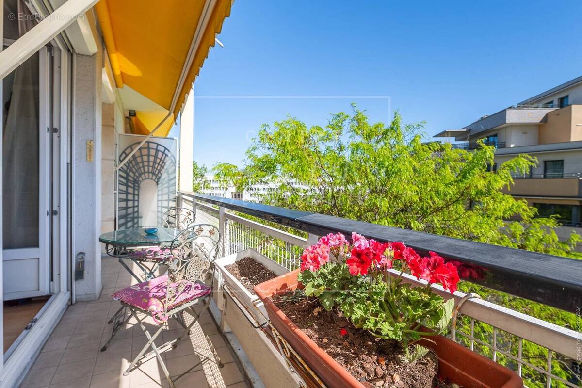 Appartement à PARIS-12E