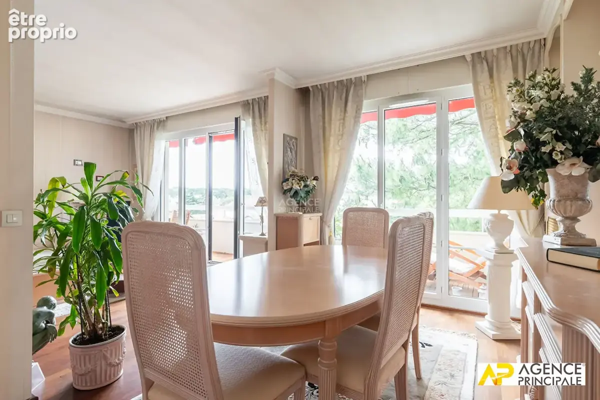 Appartement à MAISONS-LAFFITTE