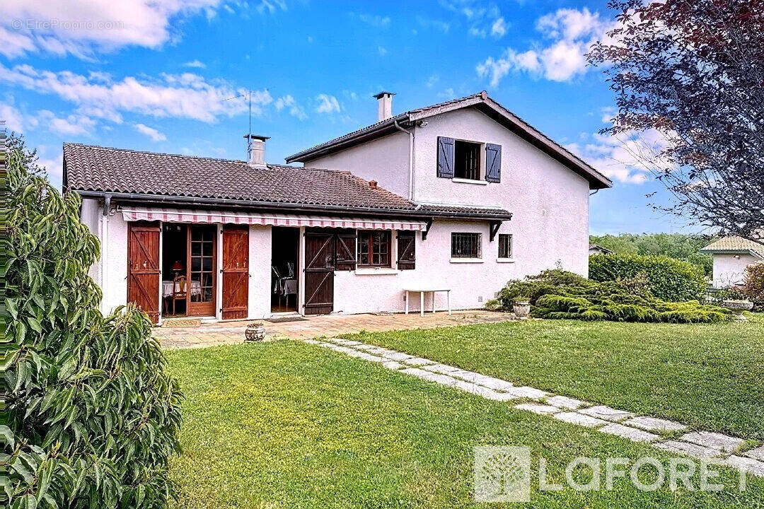 Maison à VILLENAVE-D&#039;ORNON