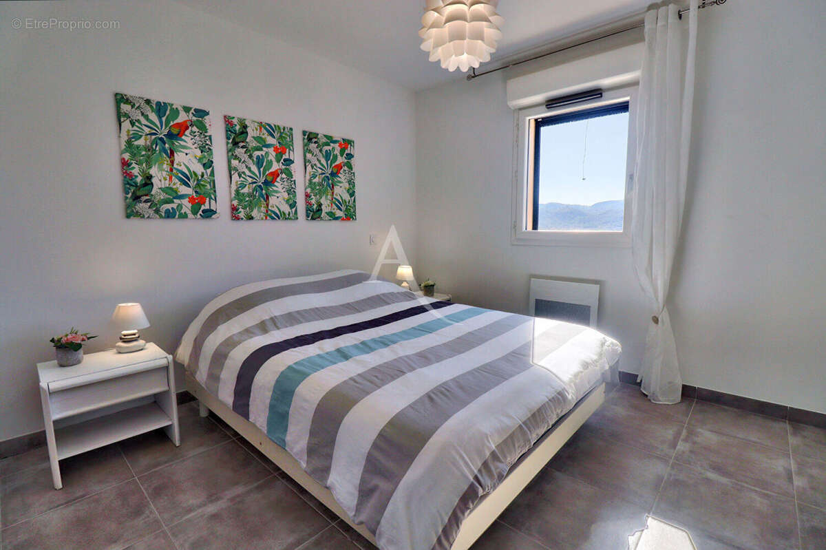 Maison à GREOUX-LES-BAINS