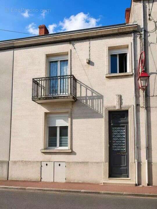 Maison de ville 116 m2 un etage 4 chambres petit jardin - photo 3