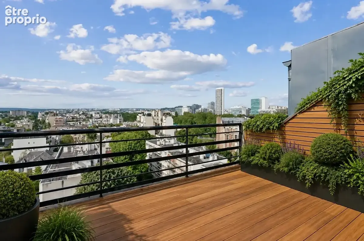 Appartement à NEUILLY-SUR-SEINE