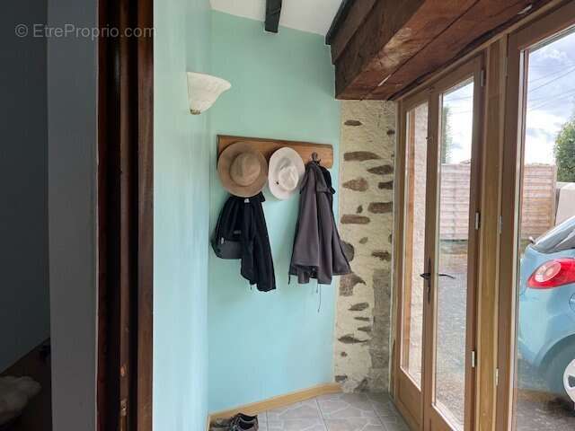 Maison à CHAMPAGNAC-LA-RIVIERE