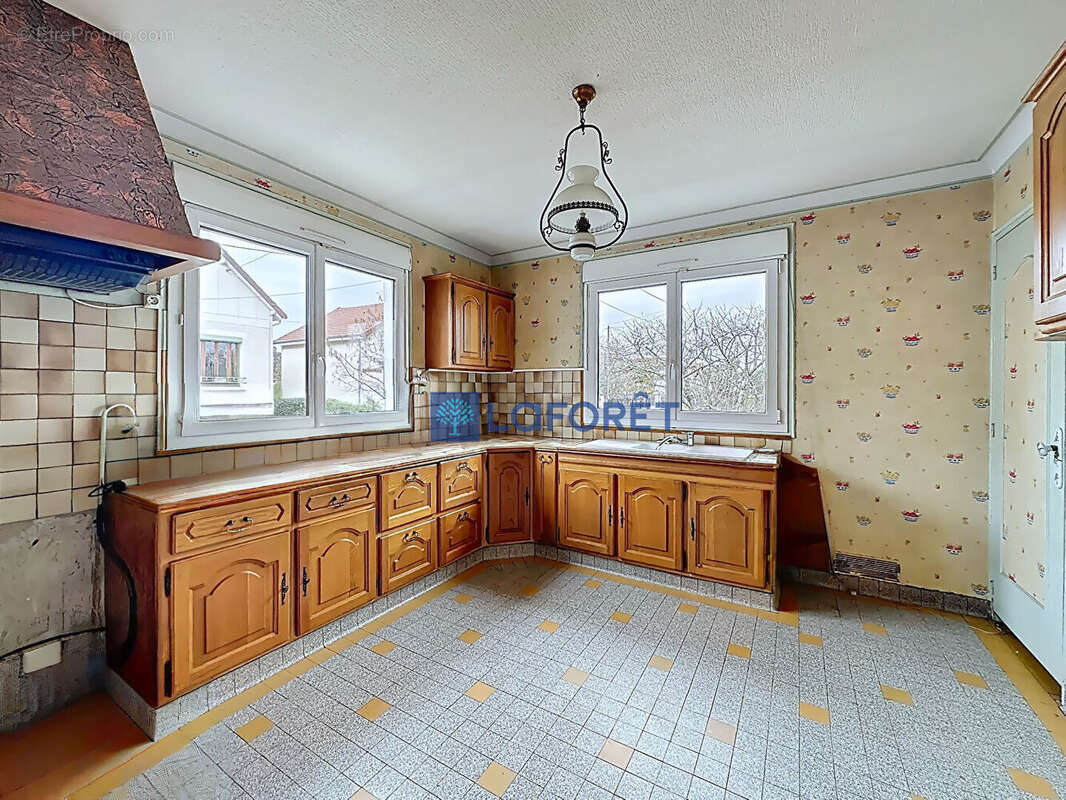 Maison à SAVIGNY-SUR-ORGE