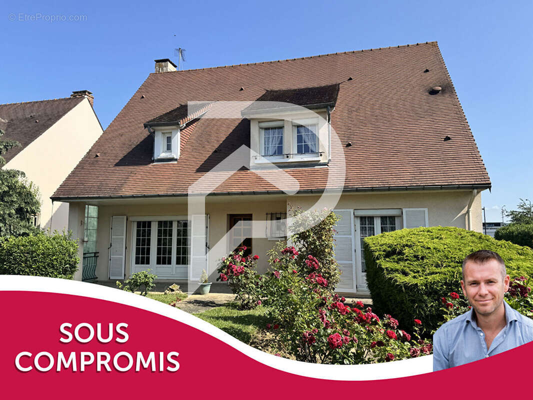 Maison à MEZIERES-SUR-SEINE