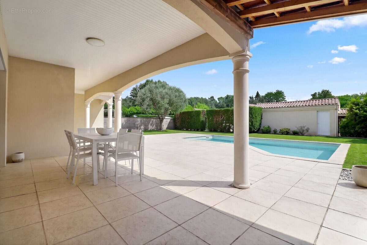 maison 5 pièces - 155 m² - Landiras - photo 2