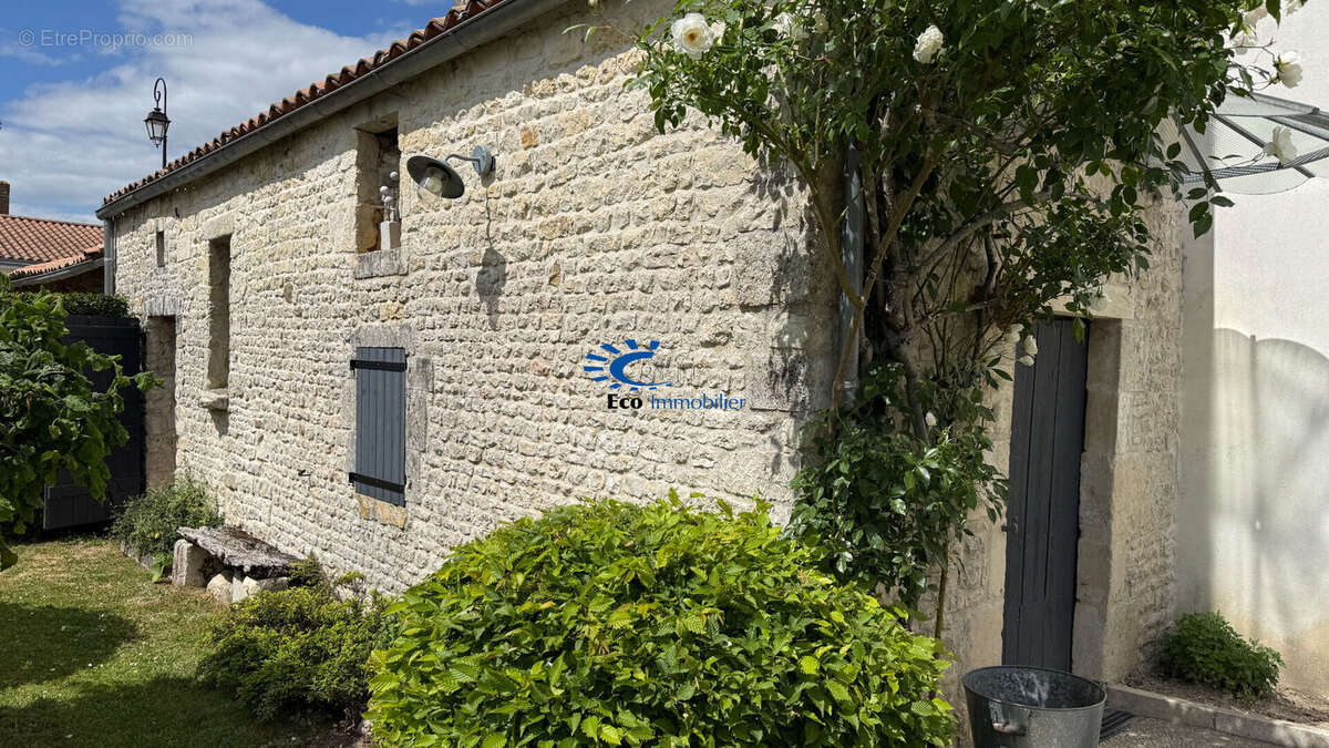 Maison à LA ROCHELLE