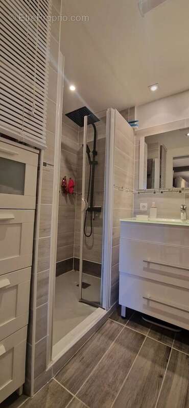 Maison à SAINT-CEZAIRE-SUR-SIAGNE