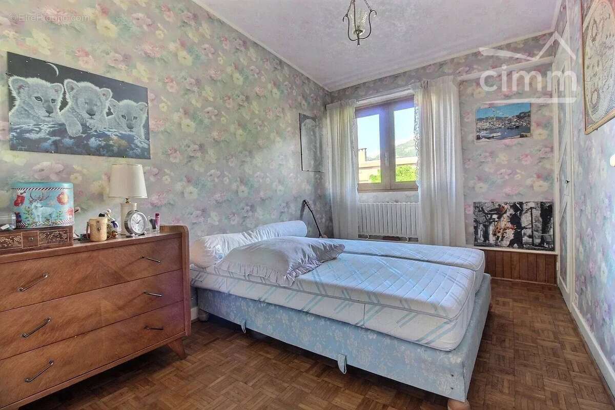 Maison à FROGES