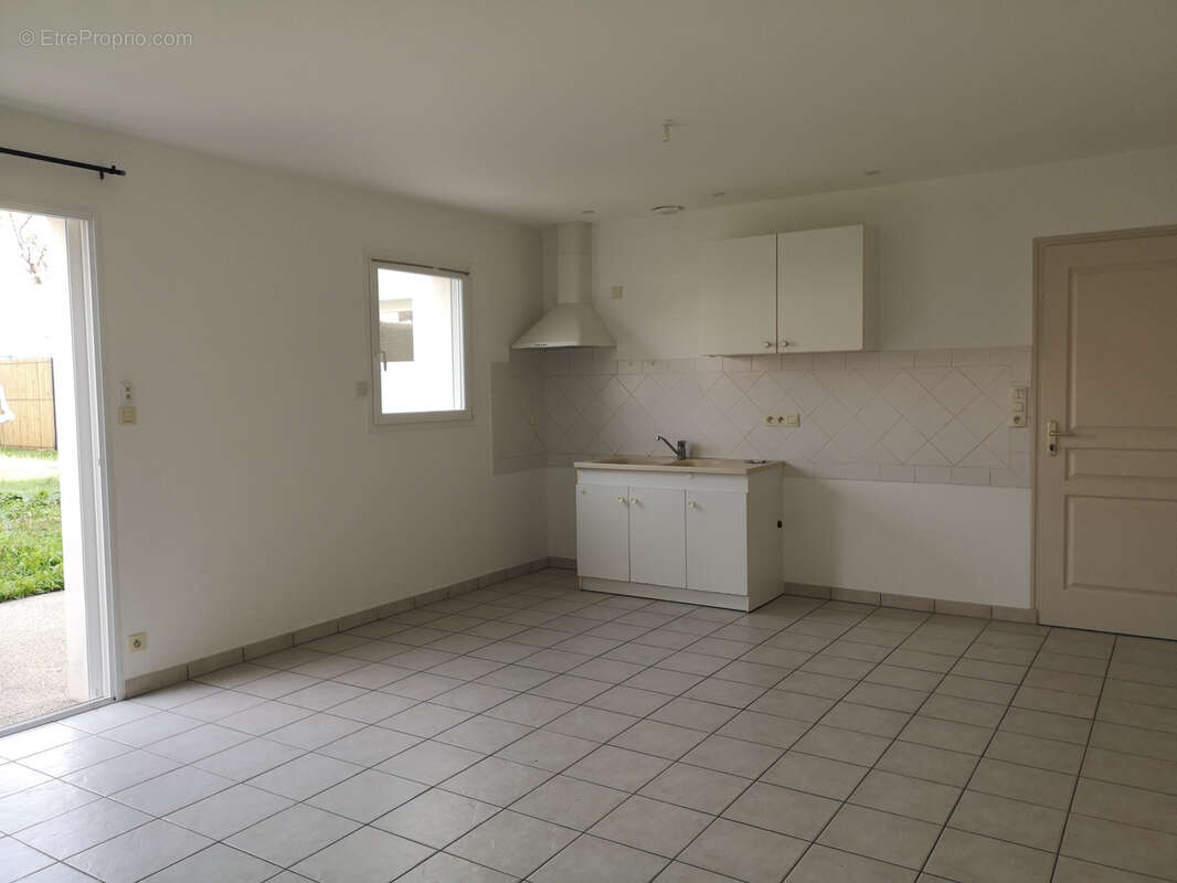 Maison à LES HERBIERS