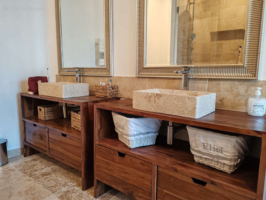 Maison à PONT-SUR-YONNE