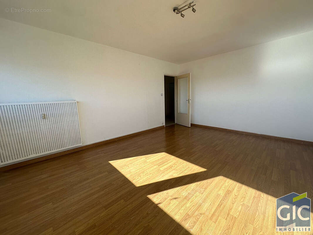 Appartement à HEROUVILLE-SAINT-CLAIR