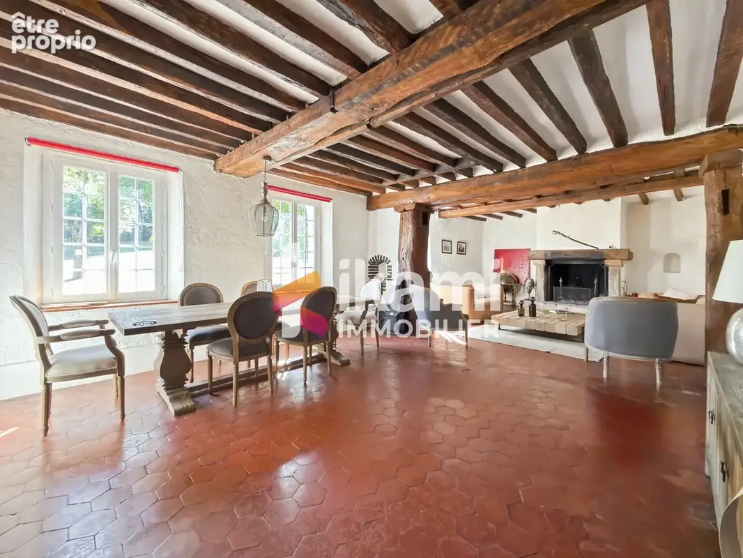 Maison 9 pièces de 265 m2 à Villechétive 89320 - photo 2