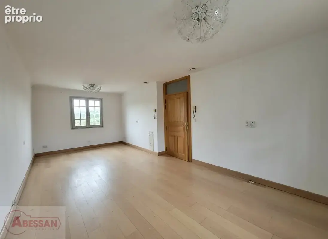 Maison 141 m² à Saint-Privat-Des-Vieux  - photo 8