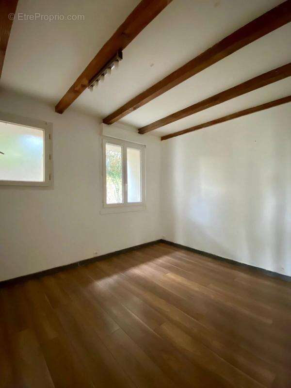 Maison à BOURCEFRANC-LE-CHAPUS