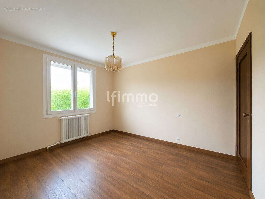 Maison familiale dans la Sarthe, 72310 - photo 9